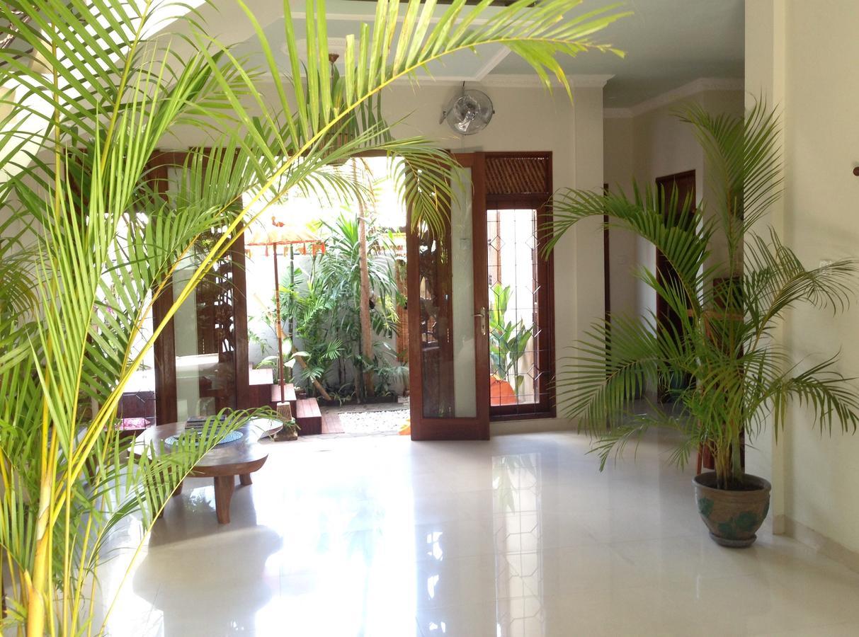 Hideaway Wisma tamu