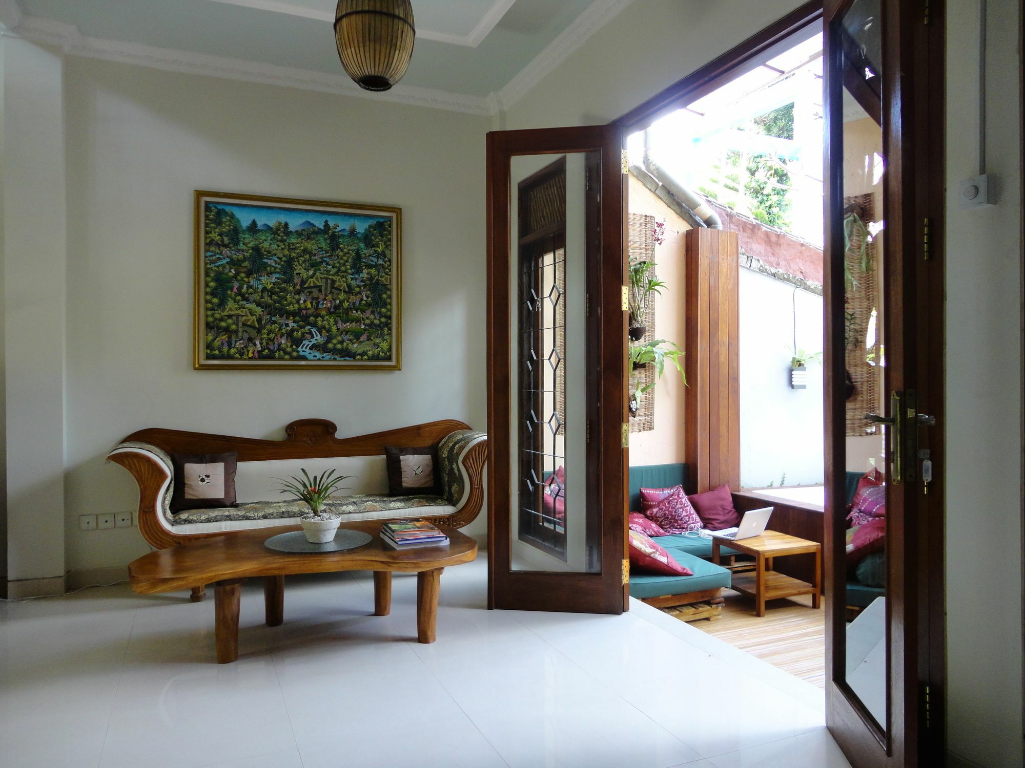 Hideaway 4*